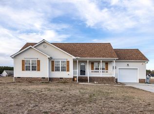 92 Farmington Ln, Henderson, NC 27537