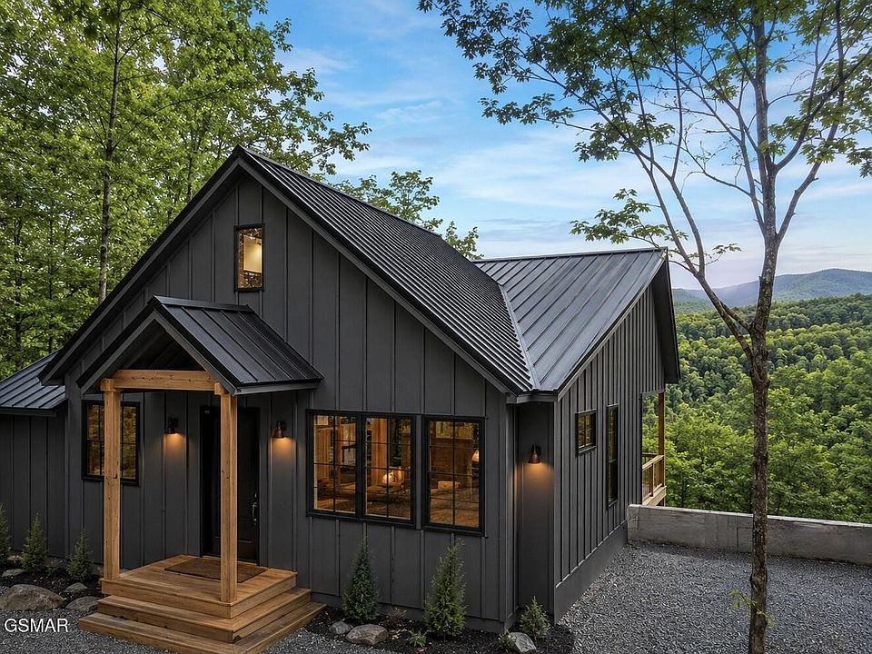1st image of 4076 Ridgeback Ln #36