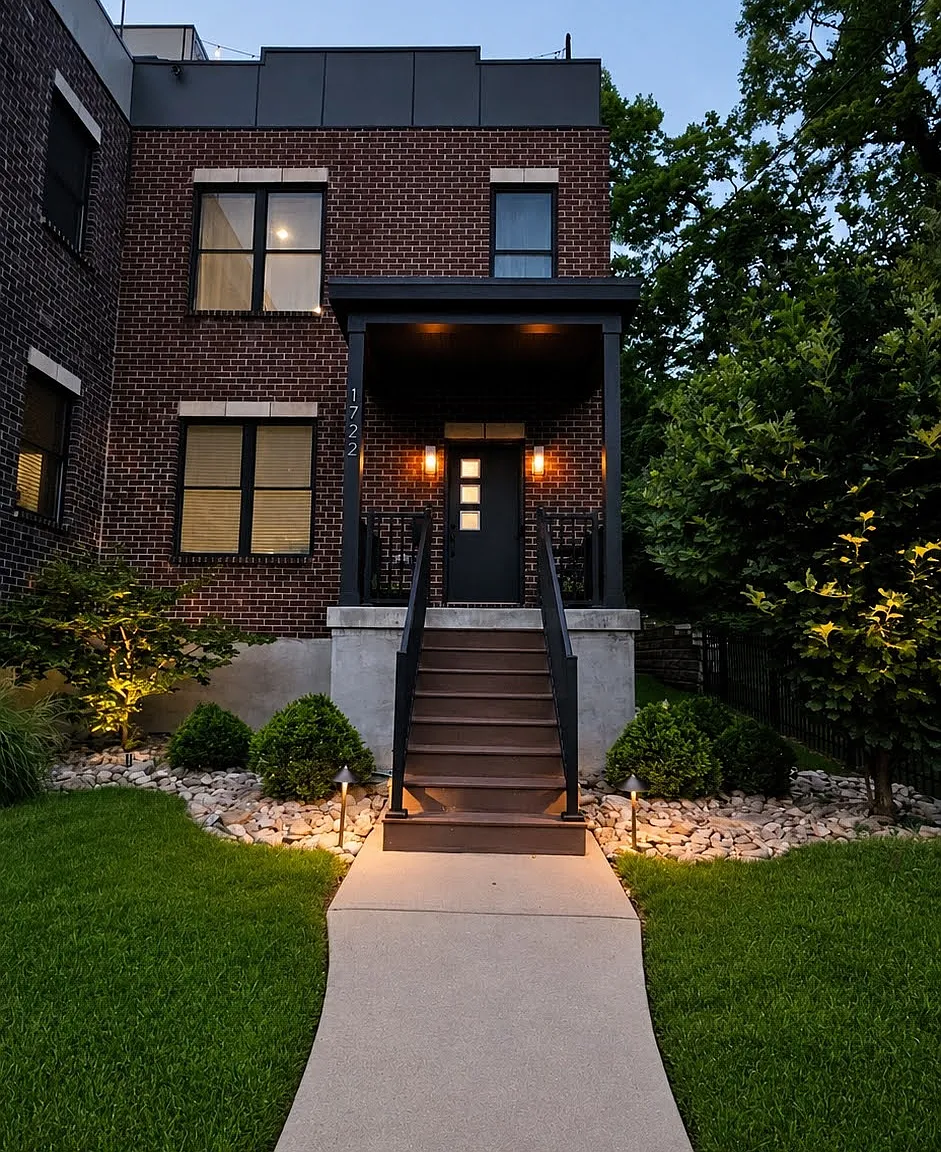 3 bed, 2.5 bath, 2000 sqft, $3,500 — Photo 1
