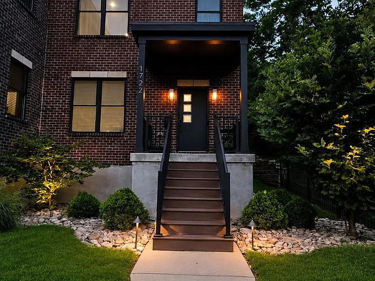 1722 William Howard Taft Rd — Photo 1