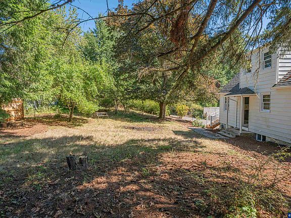 2nd image of 600 Mountain View Rd