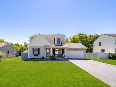 4 Harvest Lane, East Granby, CT, 06026