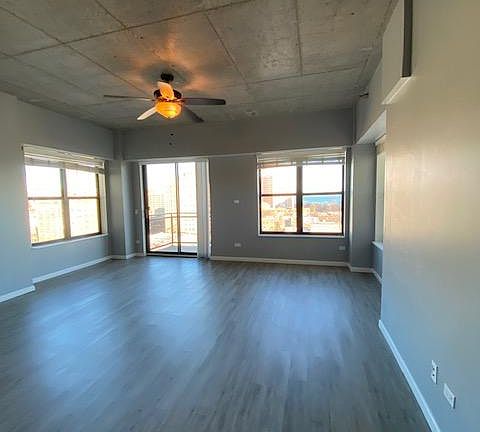 4th image of 1122 W Catalpa Ave APT 908