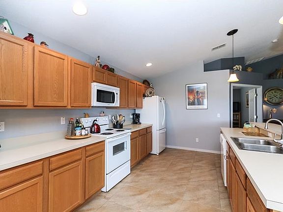 5th image of 1103 Bluegrass Dr