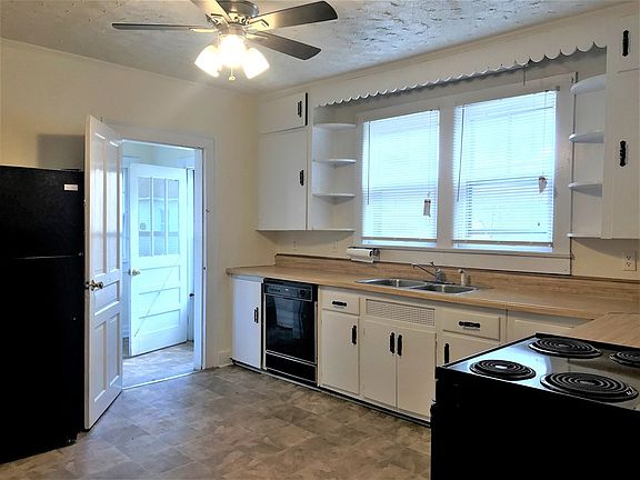 3rd image of 311/313 Warren St