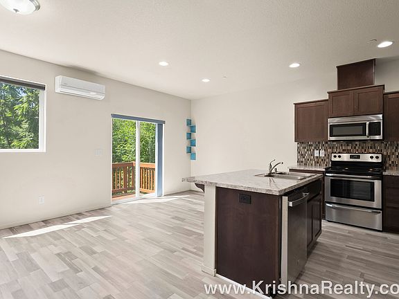 4th image of 1515 NE 87th St