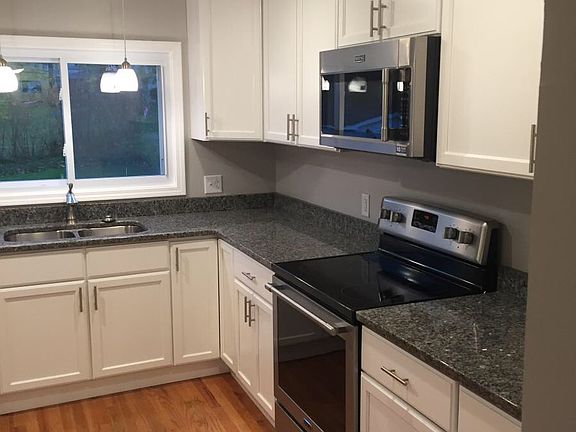 3rd image of 55 Sanger Ave