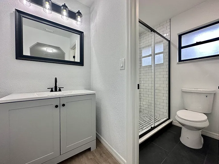 19306 Edgewater Dr — Photo 12