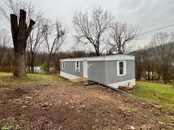 20 Laurel Hill Ln, Berkeley Springs, WV 25411