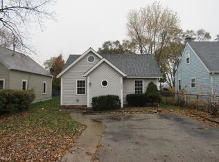 1624 Melrose Ave, Round Lake Beach, IL 60073