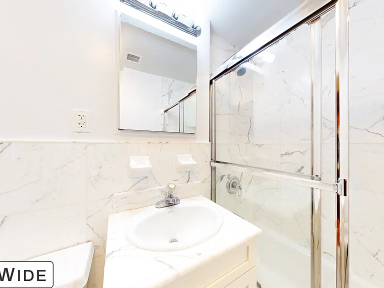 1661 York Ave #3A — Photo 3