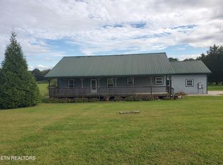 9352 Davis Dr, Corryton, TN 37721