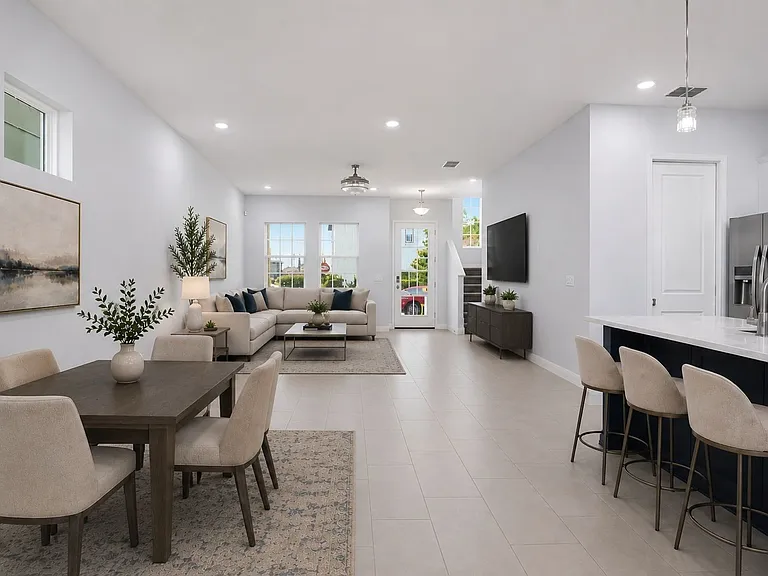 10322 Marconi Ave — Photo 5