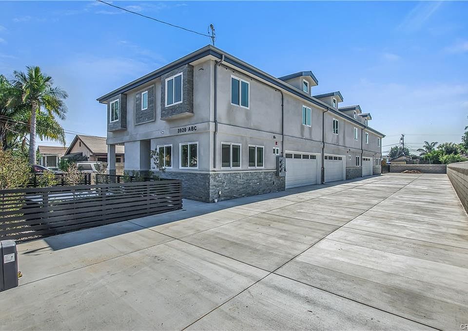 1st image of 3920 W 108th St