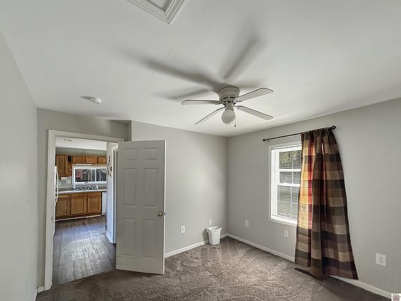 5th image of 826 Maple Ave