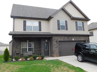642 Sturdivant Dr, Clarksville, TN 37042