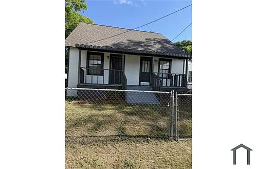1051 43rd St Photo 1