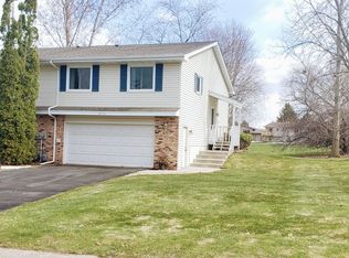 4552 Horizon Cir, Eagan, MN 55123