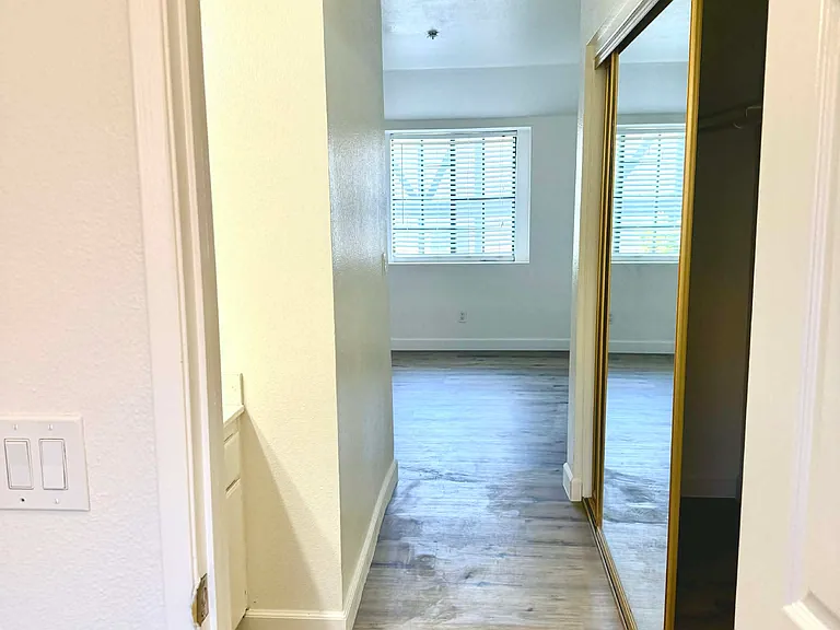 1814 8th Ave #Q — Photo 12