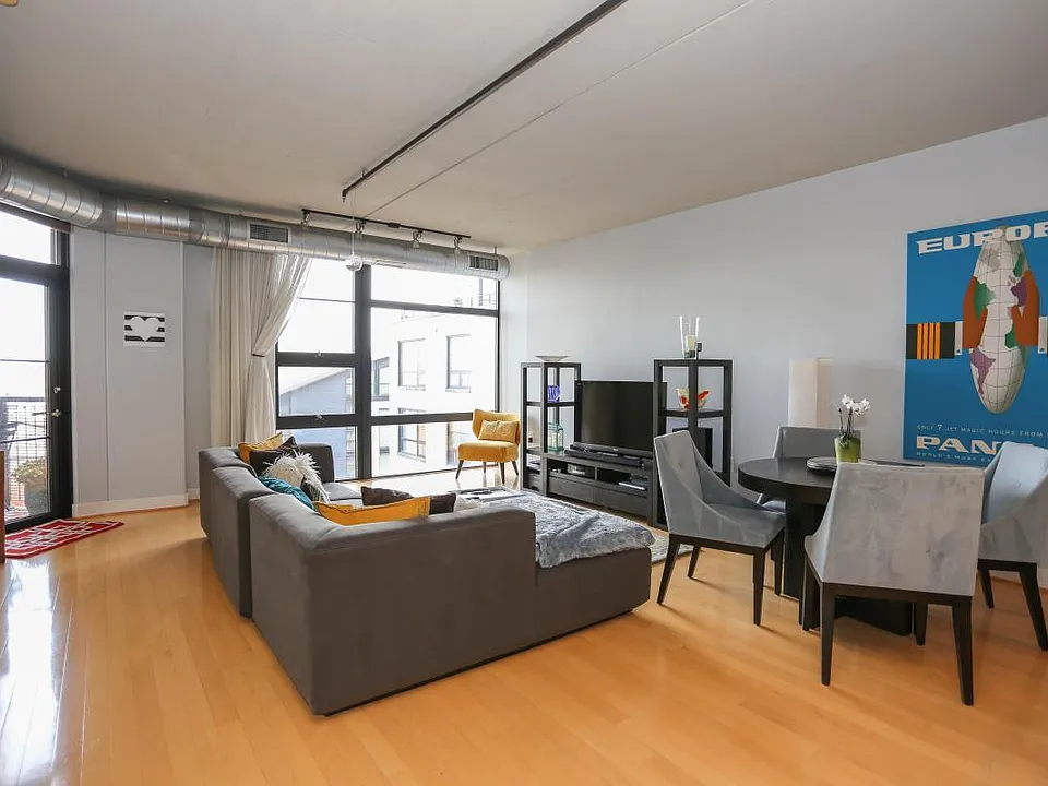 2125 14th St NW #526