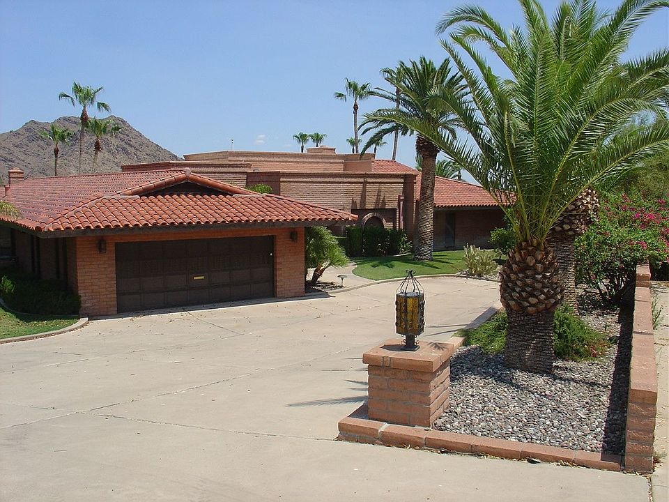 Sparkling Lane entrance