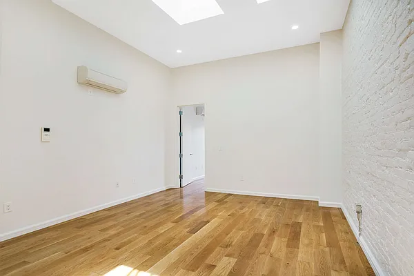 Rented by Signature Properties of Dover LLC | media 12