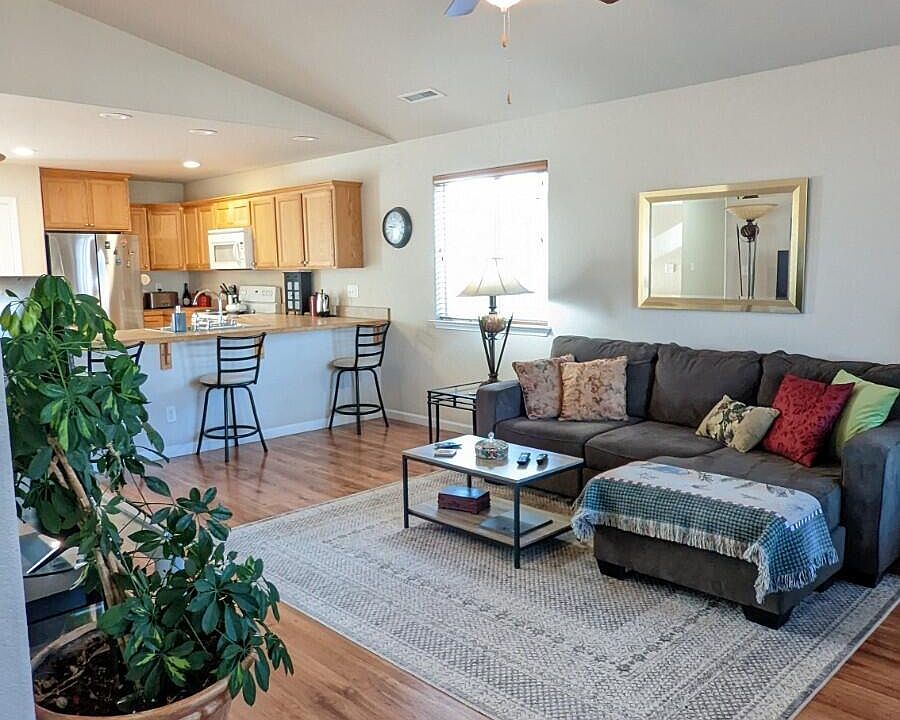 5652 Mickshelly Cir, Klamath Falls, OR 97603 Zillow