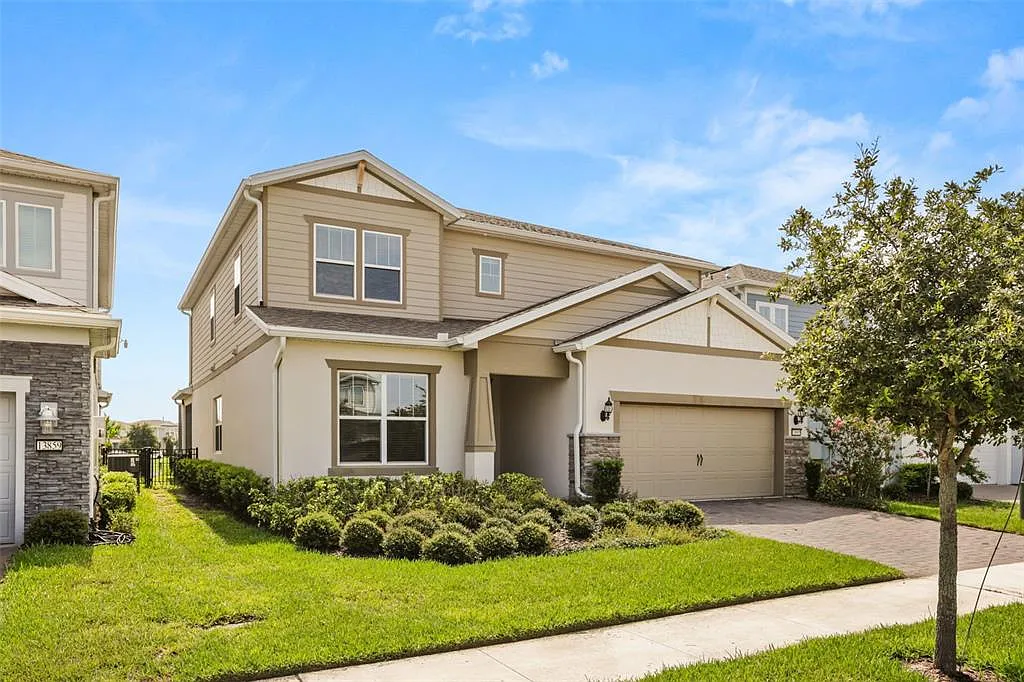 5 bed, 3.5 bath, 3641 sqft, $5,100 — Photo 3