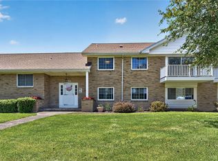 1018B Greenleaf Rd, Rochester, NY 14612