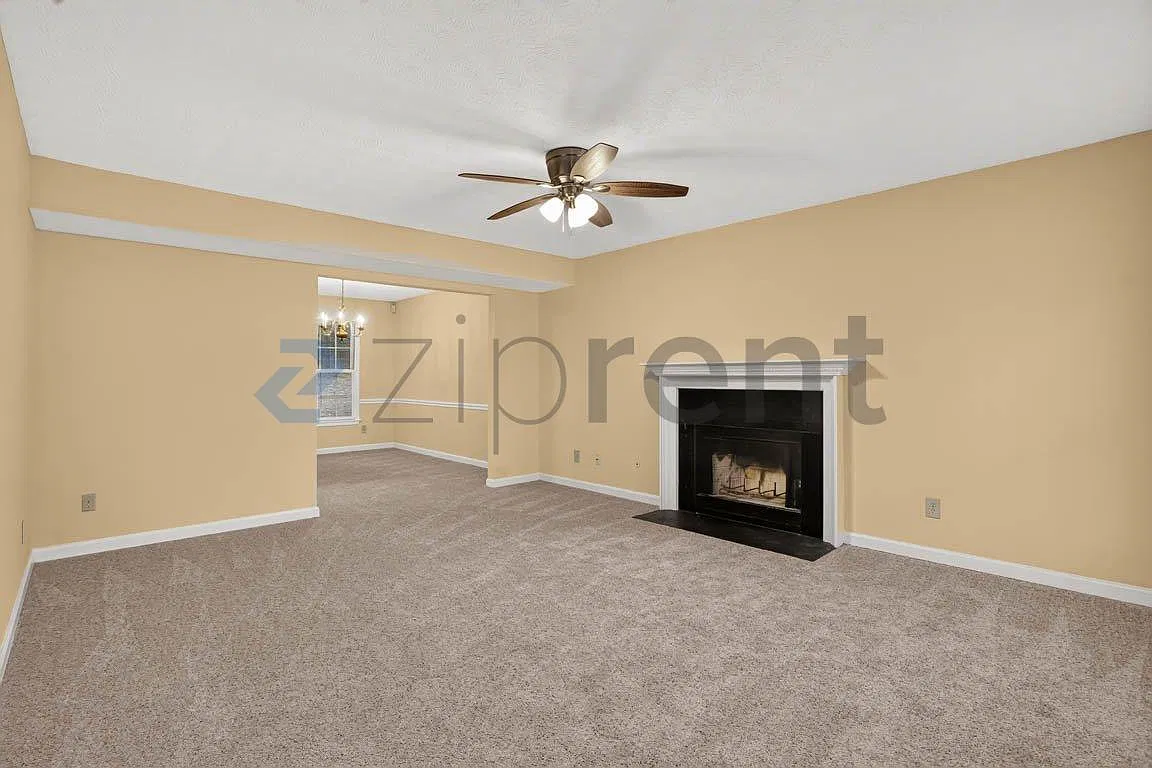 4 bed, 2.5 bath, 1948 sqft, $2,100 — Photo 3