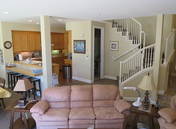 4th image of 67 Lakeside Dr