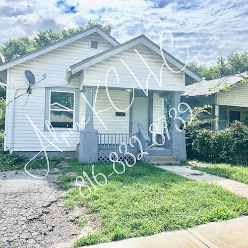 2965 Jackson Ave Photo 1
