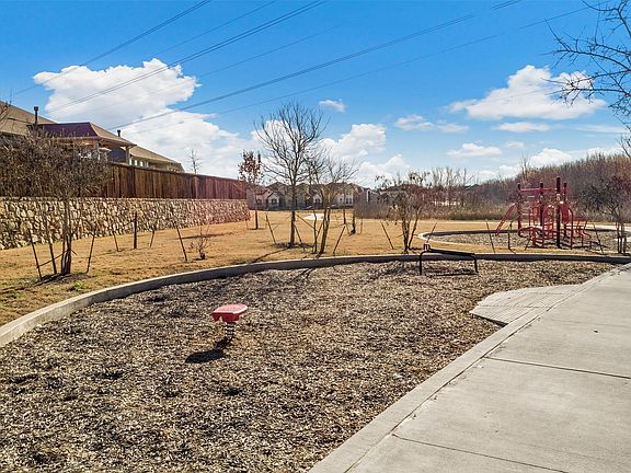 3rd image of 5318 Archway Dr
