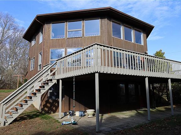 5th image of 6 S Essex Dr