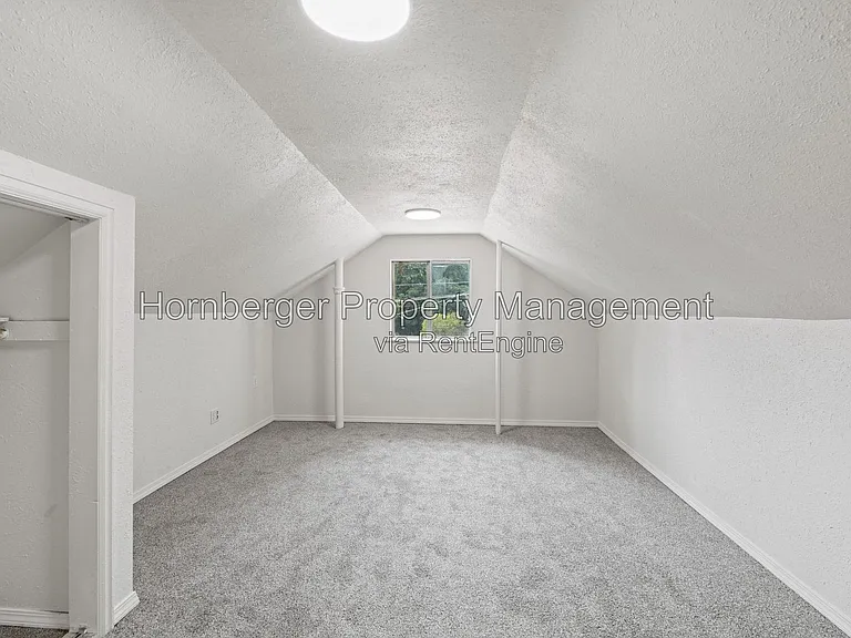 2410 E Everett Ave — Photo 16