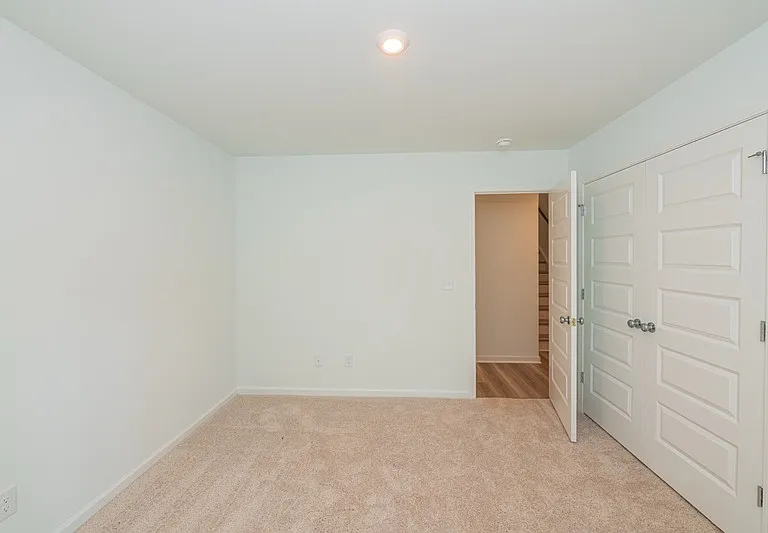 815 Freston Rd — Photo 26