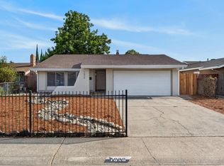 7828 Rockhurst Way, Sacramento, CA 95828