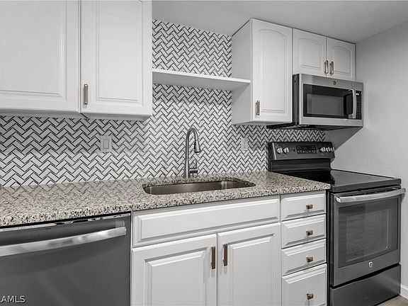 3rd image of 4022 Beaver Ln APT 600E
