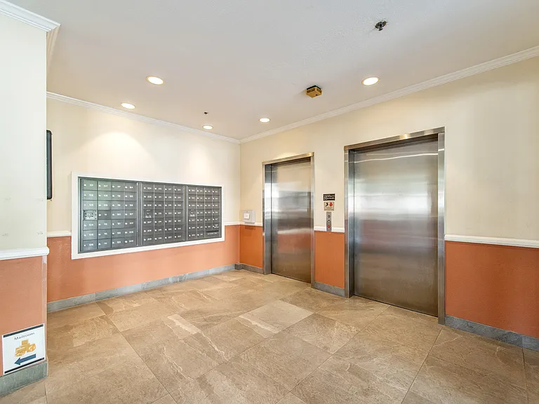 300 N El Molino Ave #312 — Photo 13