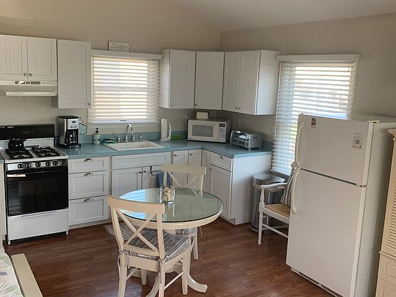 4th image of 236 23rd Ave Unit 2