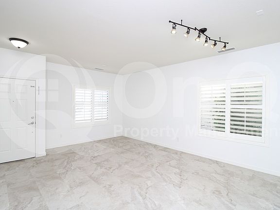 5th image of 2035 W Monte Cristo Ave