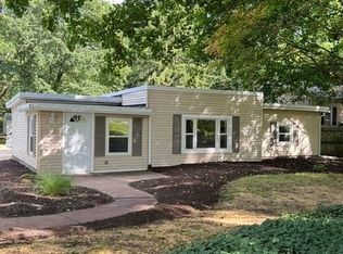 4527 S Arlington Rd, Uniontown, OH 44685