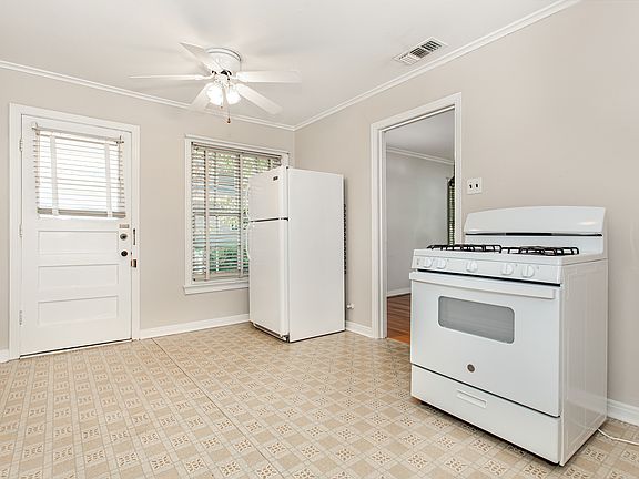5th image of 6208 Kenwood Ave