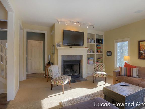 5th image of 477 Morraine Hill Dr SE