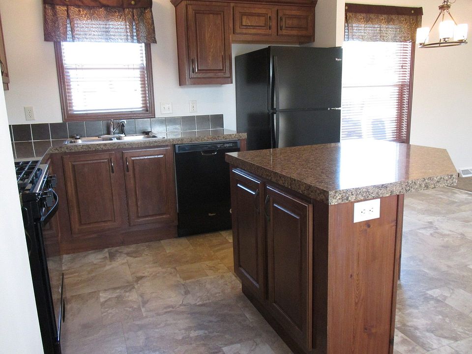 1st image of 2200 SE Winter Park Dr #015