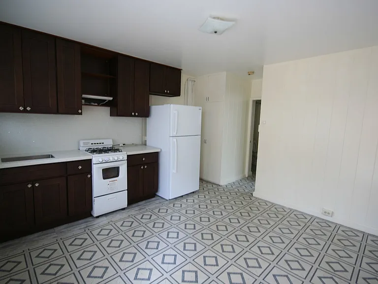 1132 Kamaile St — Photo 2