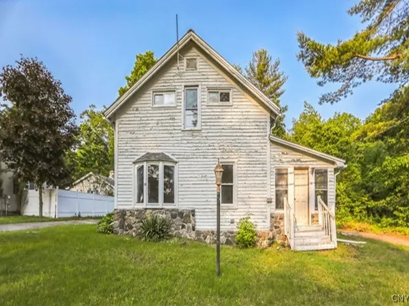 22 E River Dr, Lake Luzerne, NY 12846