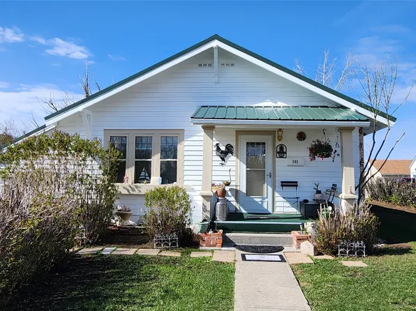 302 3rd St SE #302, Cut Bank, MT 59427