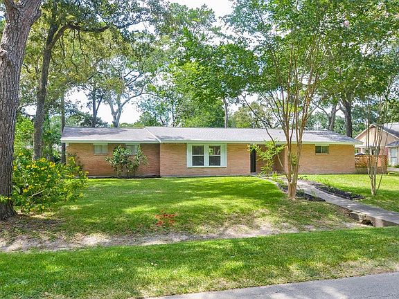 2nd image of 12706 Archwood Ln
