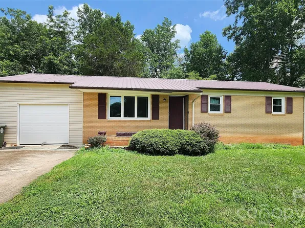 1026 Quail Hill Ave, Newton, NC 28658